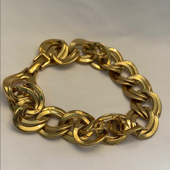 Vintage Monet Gold Interlocking Circle Bracelet